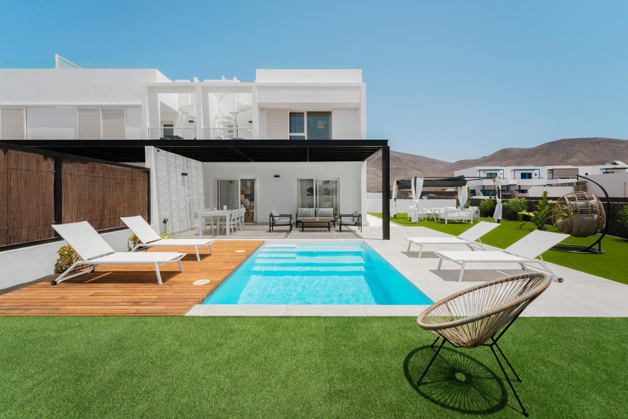 Villa Menta Relaxing Corner In Front Of The Ocean ปลายาบลังกา ภายนอก รูปภาพ