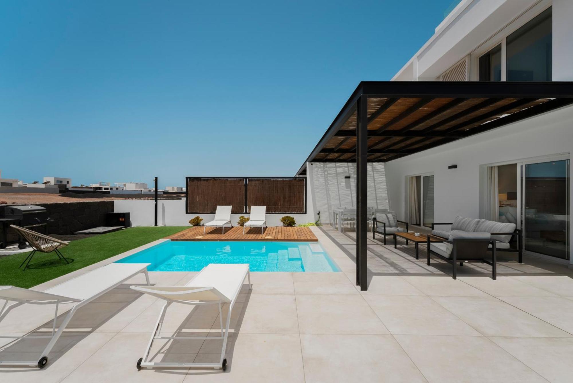 Villa Menta Relaxing Corner In Front Of The Ocean ปลายาบลังกา ภายนอก รูปภาพ